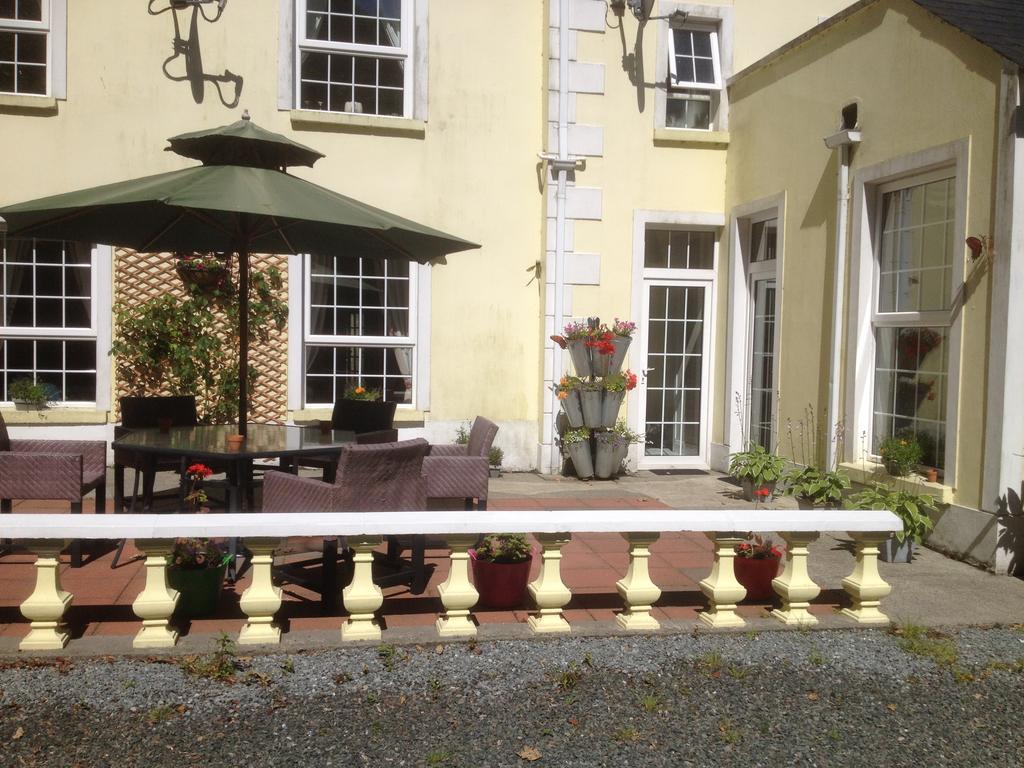 Admiralty House * Moville